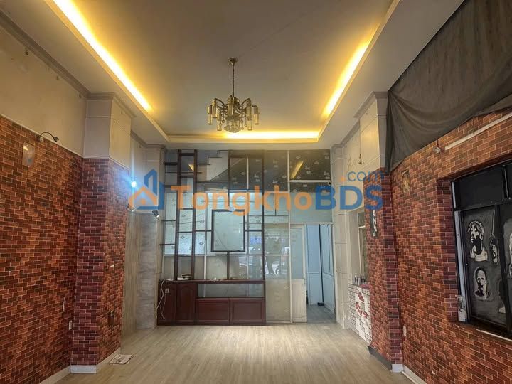 Nhà 200m² Nguyễn Trường Tộ, Long Xuyên - Kinh doanh/Ở lý tưởng