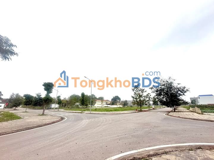 Đất Nền KĐT OM7 Tân Yên - Lô Góc 100m² Hướng Nam Giá 3 Tỷ