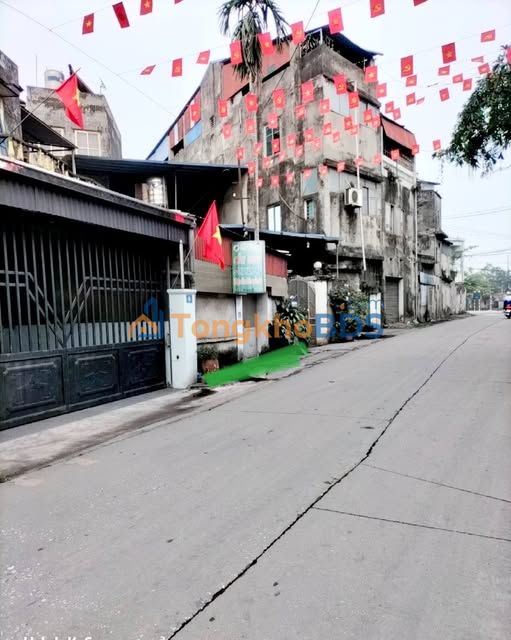 Bán Đất Tặng Nhà 2 Tầng Cũ 210m² Sát Ngã 6 Quan Triều, Thái Nguyên - Giá 6 Tỷ