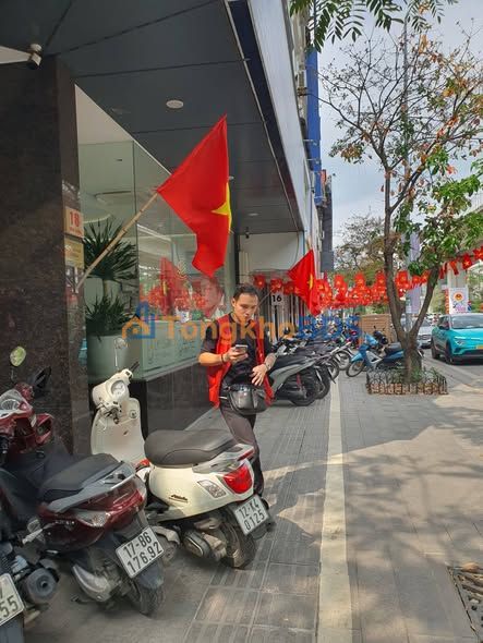 Cho thuê tòa CCMN 8 tầng mặt đường Minh Khai, Hai Bà Trưng - 86 triệu/tháng