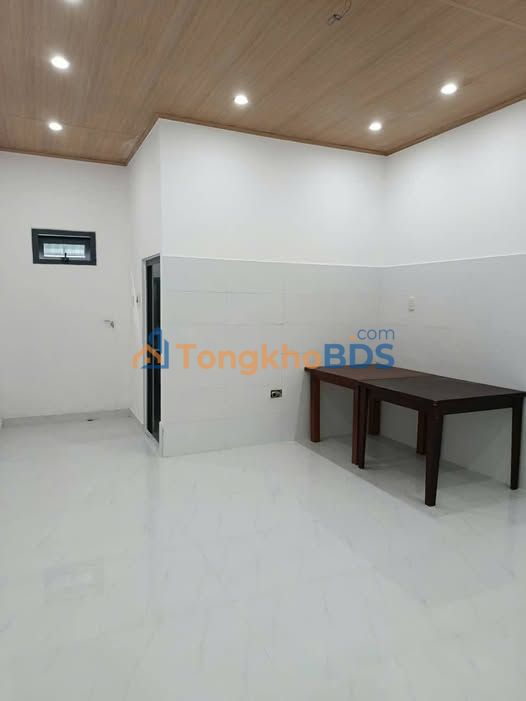 Cho thuê nhà đẹp Phường 5 Đà Lạt - 2PN, Sân Oto 5m - Giá 5 Triệu