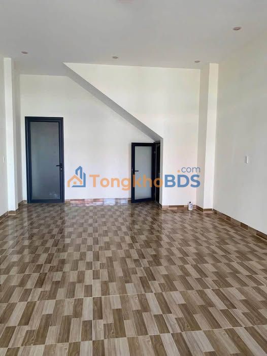 Mặt bằng Lê Thánh Tôn Đà Lạt 6,5tr - Mặt tiền kinh doanh