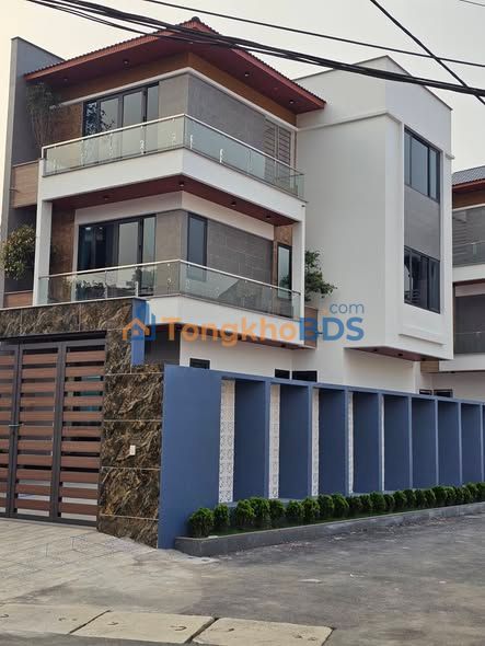 Biệt thự sân vườn Thái Nguyên 200m² full nội thất - Giá 6 tỷ tl