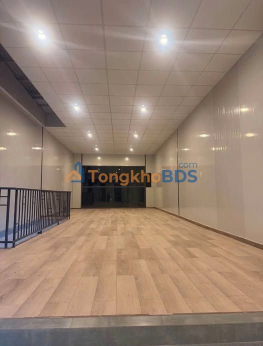 Nhà Nguyên Căn Kinh Doanh Mặt Tiền An Dương Vương, Đà Lạt - 100m², Giá 15 Triệu