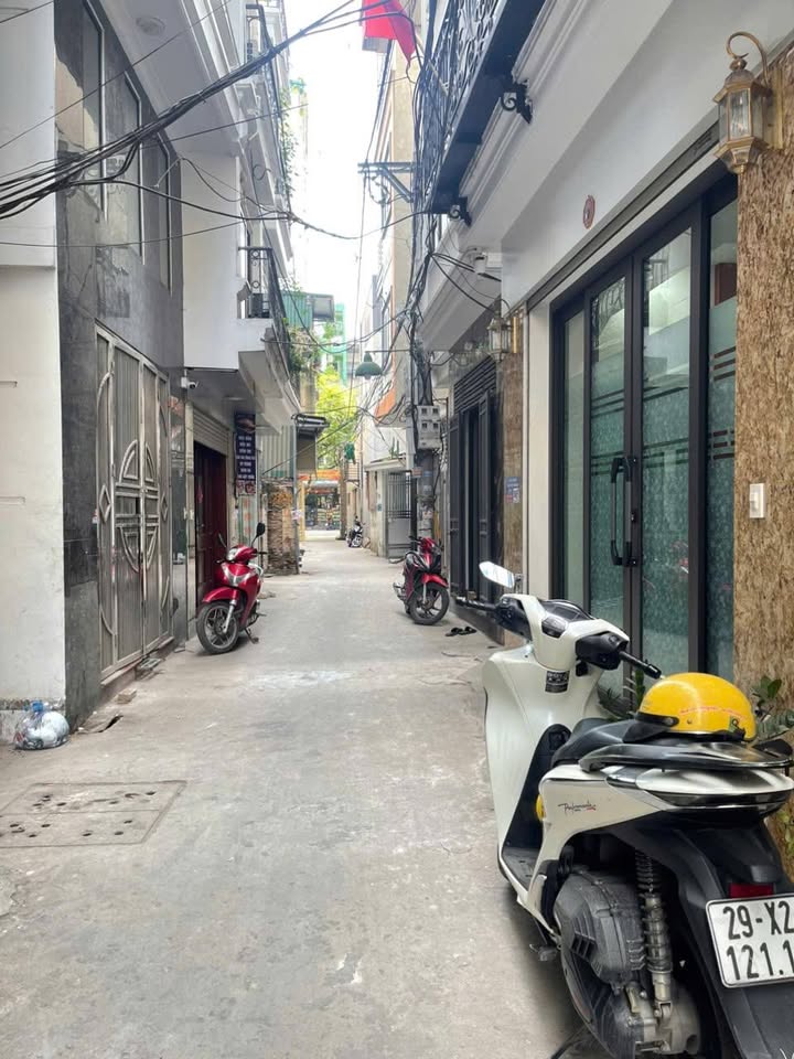 Nhà 31m² Hà Đông - Ngõ Thông Ô Tô, Ở Ngay, Giá 8 Tỷ