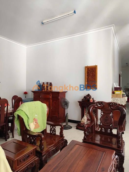 Bán Gấp Nhà Mái Thái Tân Ninh, Tây Ninh - 700m² Giá 6 Tỷ