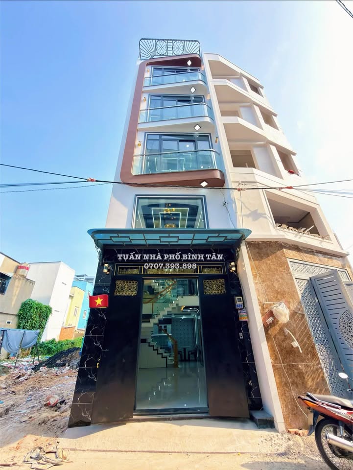 Nhà Mặt Tiền Mã Lò, Bình Tân - 50m², 5PN, 5WC, Xe Hơi 7.4 Tỷ