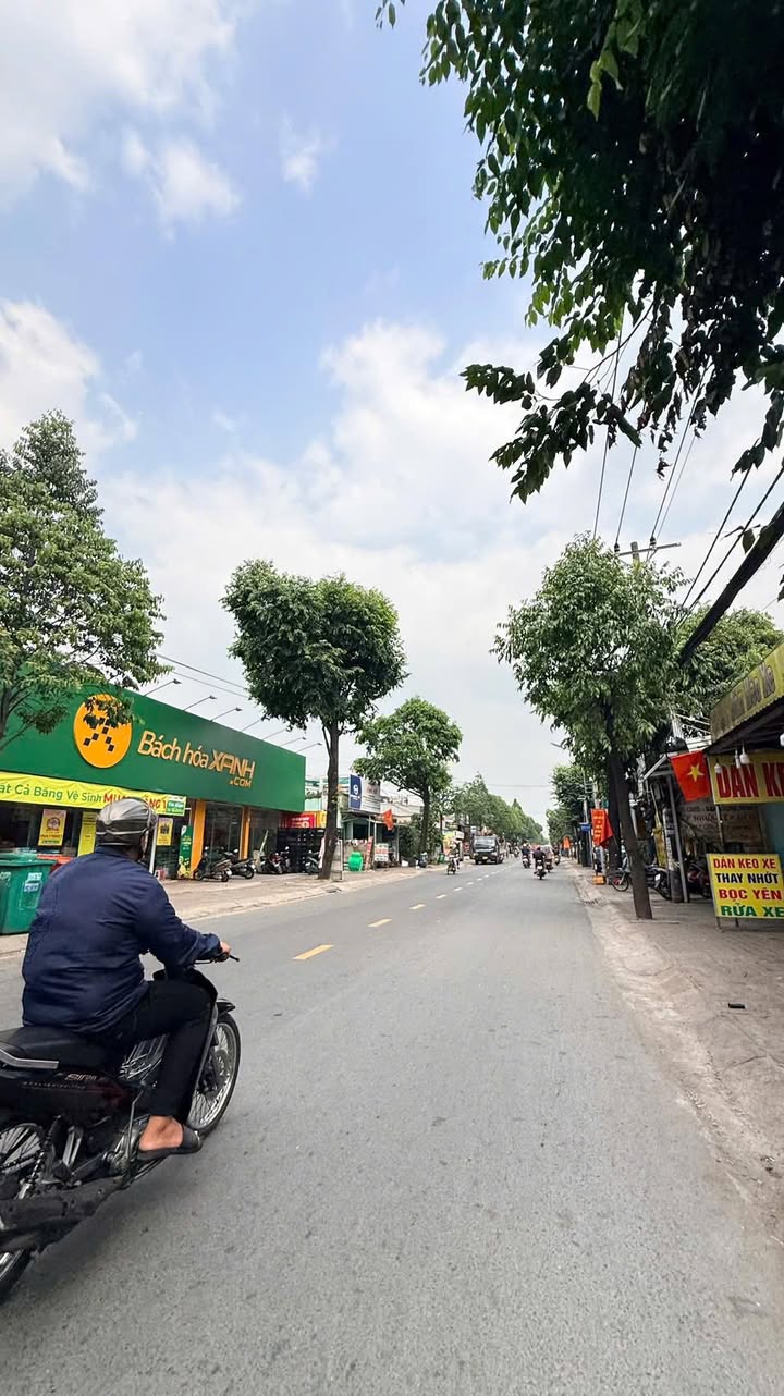 Nhà Mặt Tiền Tỉnh Lộ 10, Bình Tân - 120m² Kinh Doanh Đỉnh Cao, Giá Thỏa Thuận