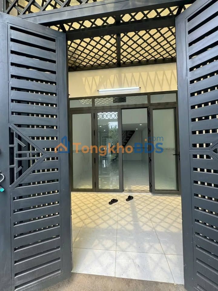 Nhà Trệt Lửng 72m² Bà Điểm, Hóc Môn - Giá 1.8 Tỷ, Sẵn Sàng Vào Ở Ngay