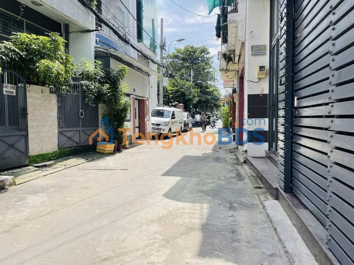 Nhà 4 Lầu 53m² Đường Nội Bộ Nguyễn Chí Thanh, Tân Bình - Giá 9.9 Tỷ