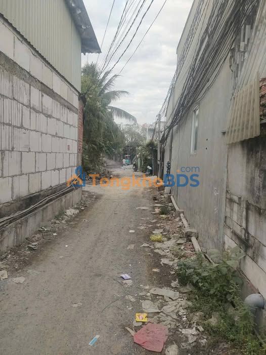 Nhà 105m² Bến Lức, Long An - Chính chủ, 3PN, Sổ hồng, Giá 1.8 tỷ