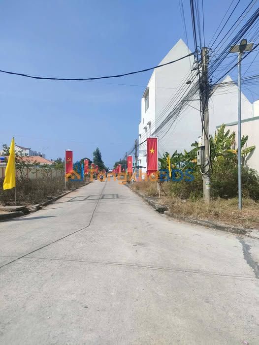 Đất nền 100m² Bến Lức, Long An - Sổ đỏ sẵn, giá 1.5 tỷ, xây nhà/trọ lý tưởng