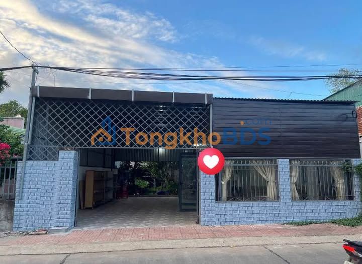 Mặt bằng 120m² Vạn Xuân, BMT - Ngang 12m, Giá 5 Triệu/Tháng