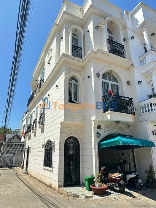 Nhà Góc 2 Mặt Tiền Mai Hắc Đế, Buôn Ma Thuột - 67m² 3PN, Giá 4.7 Tỷ