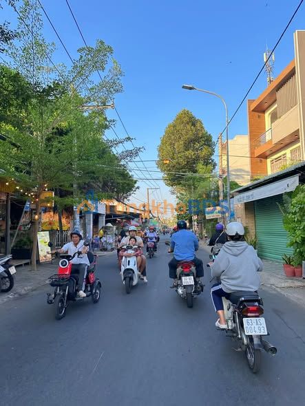 Nhà Mặt Tiền Lê Văn Nghề, Mỹ Tho - 5.5 Tỷ, Kinh Doanh Đắc Lộc