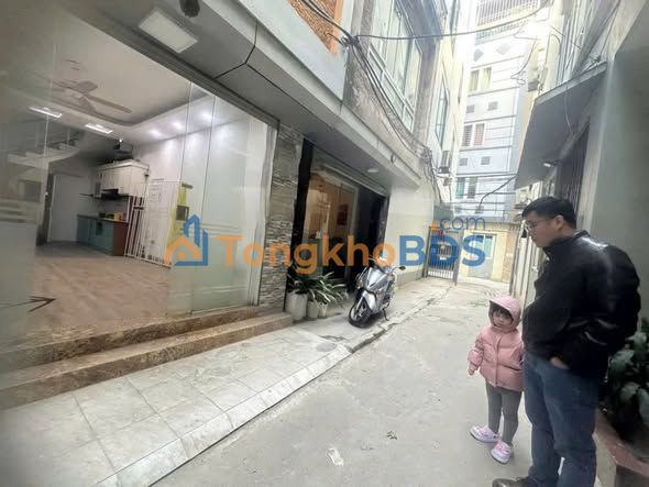 Nhà 5 tầng 40m² ngõ 340 Hồ Tùng Mậu, Cầu Giấy - Giá 12 triệu/tháng