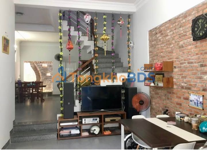 Nhà 2 Tầng Lê Văn Tâm Sơn Trà 90m² - Hướng Tây Bắc - Giá 8.7 Tỷ