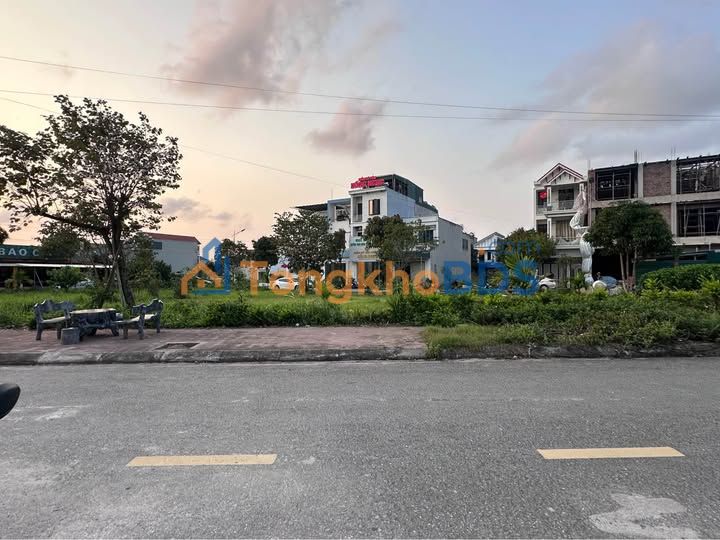 Đất nền Hà Nam 90m² view công viên - Giá 2.85 tỷ