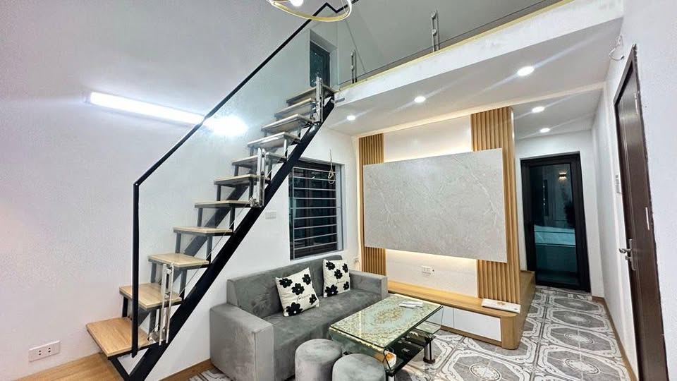 Nhà Tập Thể Bạch Mai 35m² - 2 Ngủ, Full Nội Thất, Giá 3.3 Tỷ