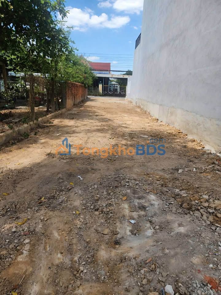 Bán Đất Mặt Tiền 140m² Tân Định, Bến Cát - Kinh Doanh Sầm Uất, Giá 2.1 Tỷ