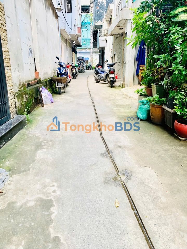 Nhà 125m² Nguyễn Biểu, Q5 - 5PN, 4 Tầng - Giá 7.7 Tỷ