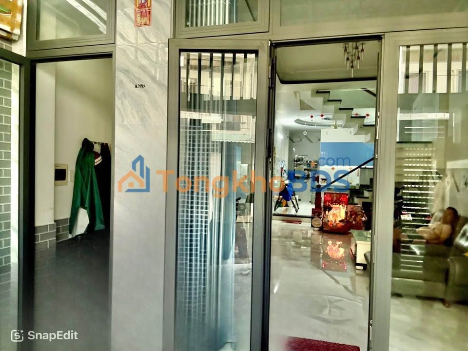 Nhà Thoại Ngọc Hầu 118m² - Ô tô vào nhà, 3PN, 13.9 tỷ