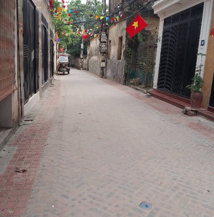 Nhà Chính Chủ 55m² Tân Xuân, Bắc Từ Liêm - Ô tô Đổ Cửa, 2 Tầng, Sẵn Sàng Ở Ngay!