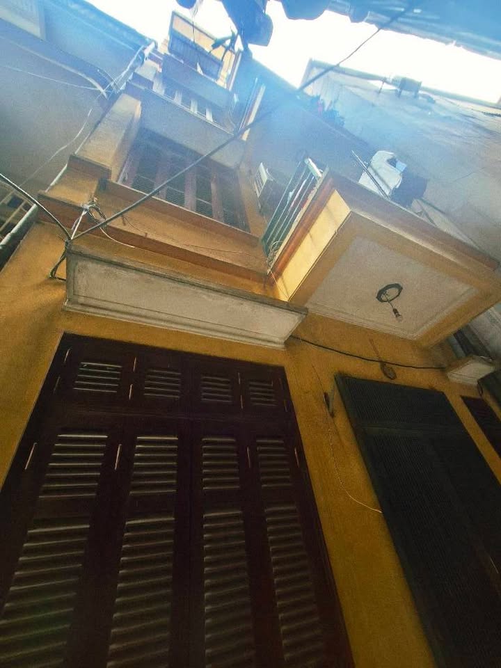 Nhà 54m² 5 tầng Lê Thanh Nghị - 8 phòng, 30tr/tháng - 13.5 tỷ