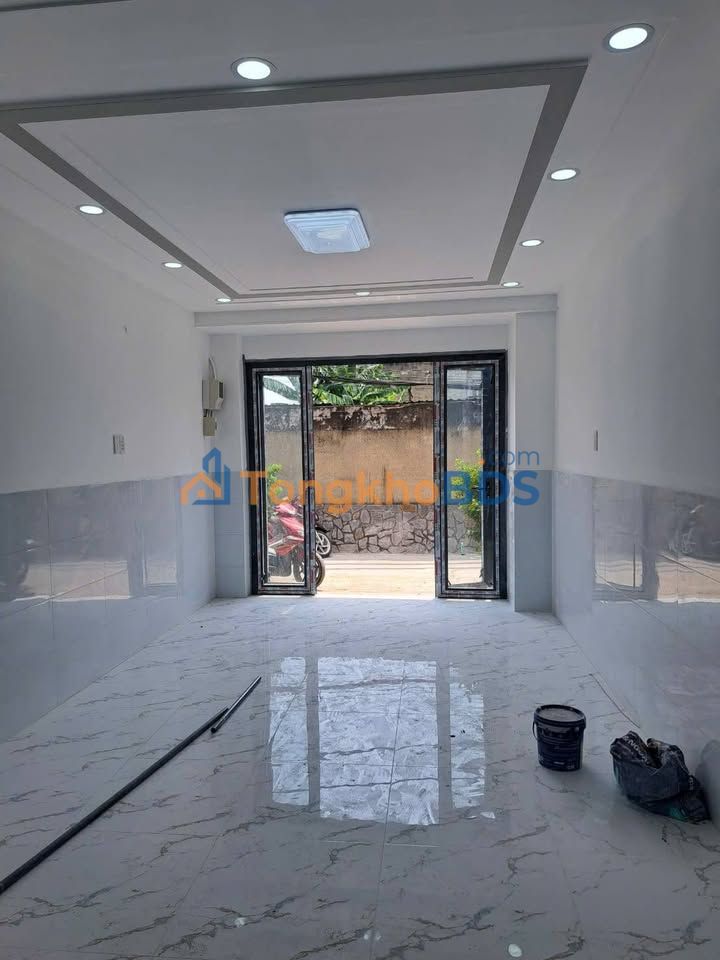 Nhà 56m² Đường Ụ Ghe, Thủ Đức - Xe Hơi Tới Cửa, Giá 1.65 Tỷ