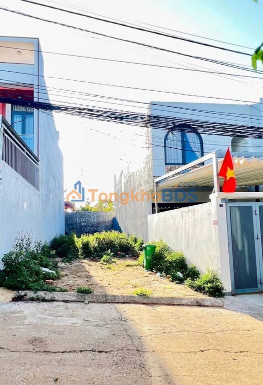 Đất nền Y Moan, Buôn Ma Thuột - 100m² thổ cư, giá 2.39 tỷ - Vị trí đắc địa