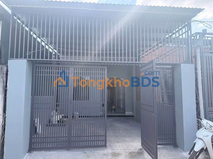 Nhà Hẻm Hoàng Quốc Việt, Buôn Ma Thuột - 125m², 2PN, Ô tô vào nhà