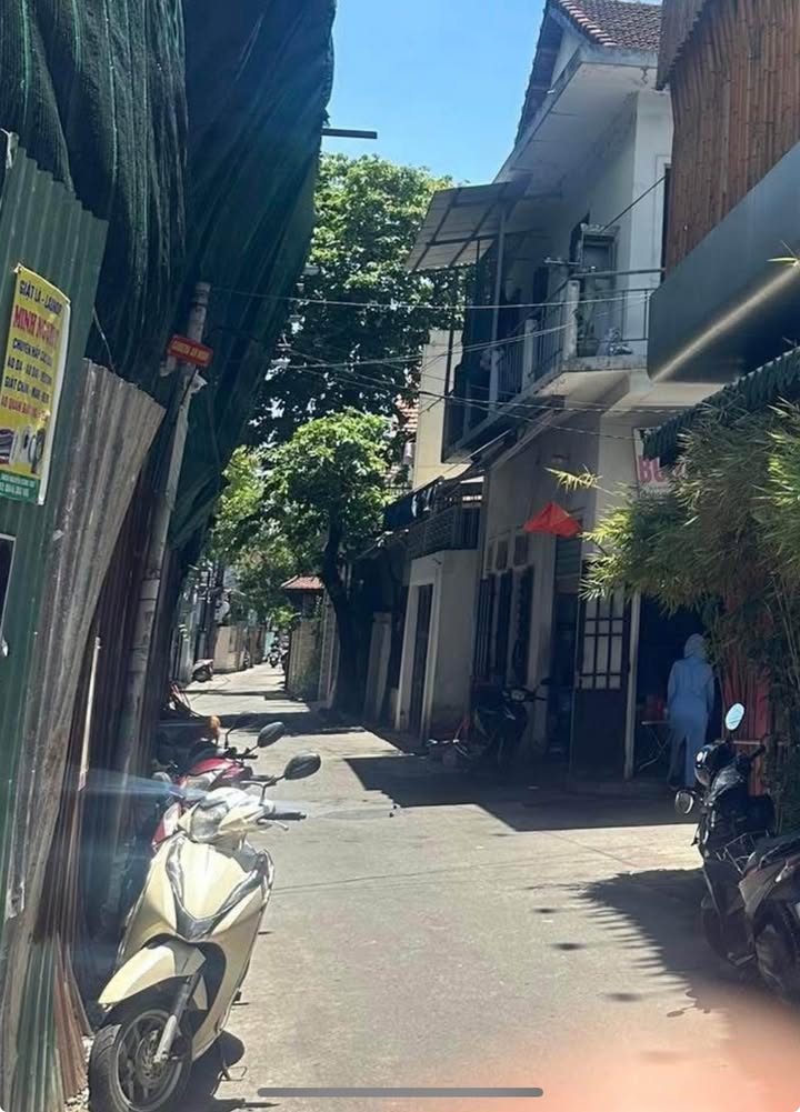 Nhà Đổ Mê Kiệt Phố Tây, Huế - 65m² Giá 1.x Tỷ