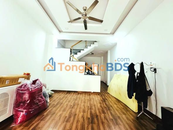 Nhà Phố Kinh Doanh Mặt Tiền Nguyễn Duy Trinh, Thủ Đức - 51m², Sổ Hồng Riêng