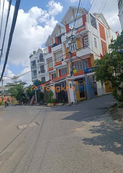 Nhà 3 Tầng 104m² Hẻm Xe Hơi - 5PN Gần QL13 Thủ Đức - 8 Tỷ Nhỉnh