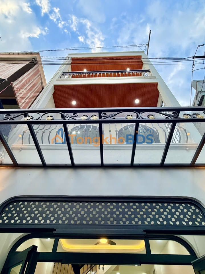 Nhà 3 Tầng Lê Quang Định, Bình Thạnh - 6.95 Tỷ, Sổ Hồng Riêng