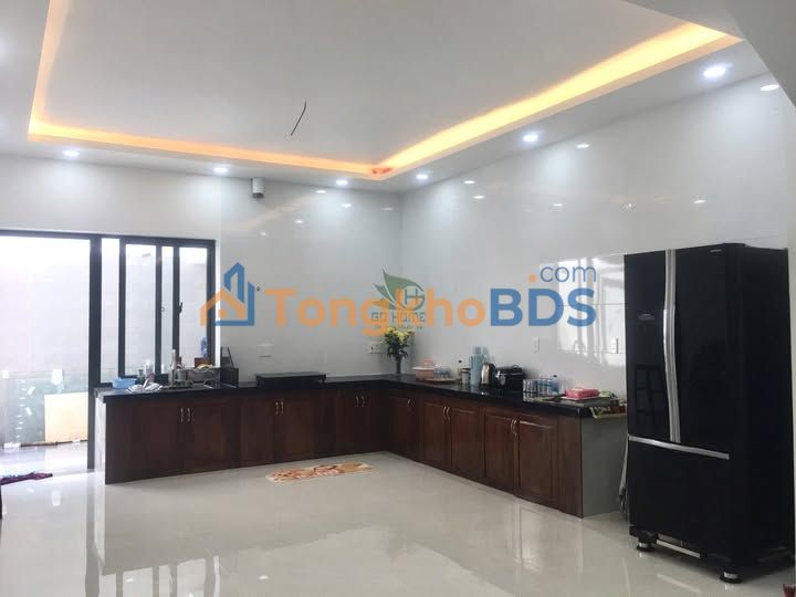 Cho Thuê Nhà Phố 4 Tầng Có Thang Máy, 320m² - Phước Long, Nha Trang