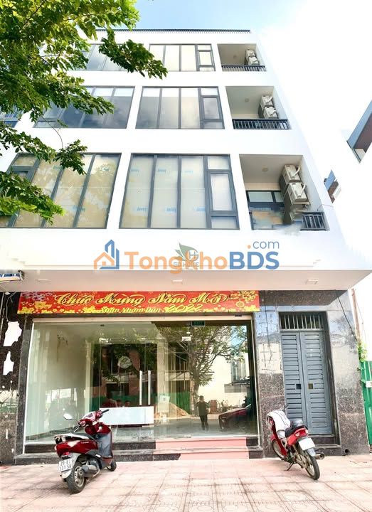 Cho Thuê Mặt Tiền Phước Hải Nha Trang - Nhà 4 Tầng + Tum Có Thang Máy - 624m² Kinh Doanh Tốt