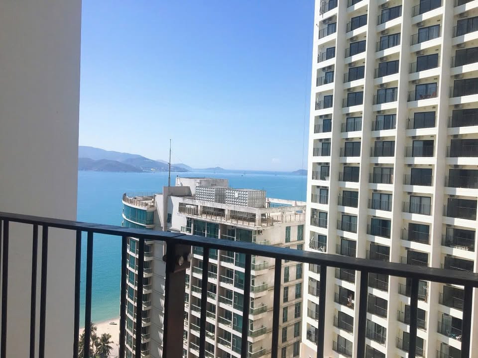 Cho thuê Studio Goldcoast Nha Trang - View Biển Xéo, Sẵn Ở Ngay!
