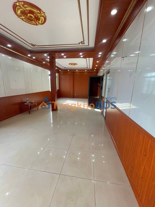 Nhà Mặt Tiền Nguyễn Văn Cừ, Buôn Ma Thuột - 60m² Kinh Doanh Sầm Uất