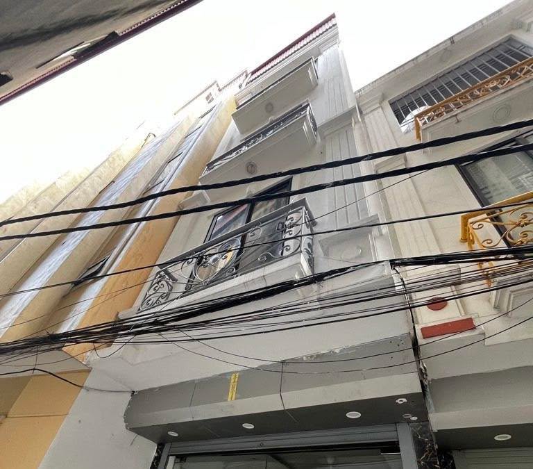 Nhà 35m² Văn Phú, Hà Đông - 8.8 Tỷ, Ô Tô Đỗ Cửa, Kinh Doanh Đỉnh