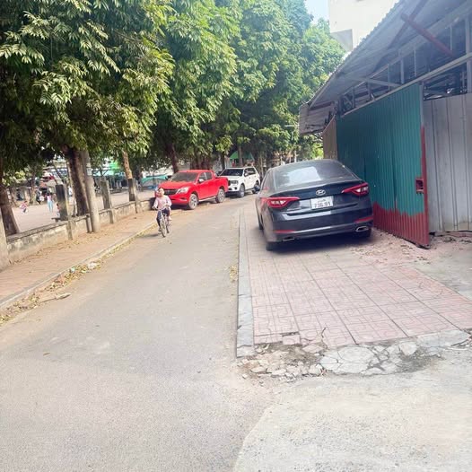 Bán Đất Phố Lụa Hà Đông 231m² - Sổ Đỏ Vuông Vắn, Ô Tô Vào Nhà