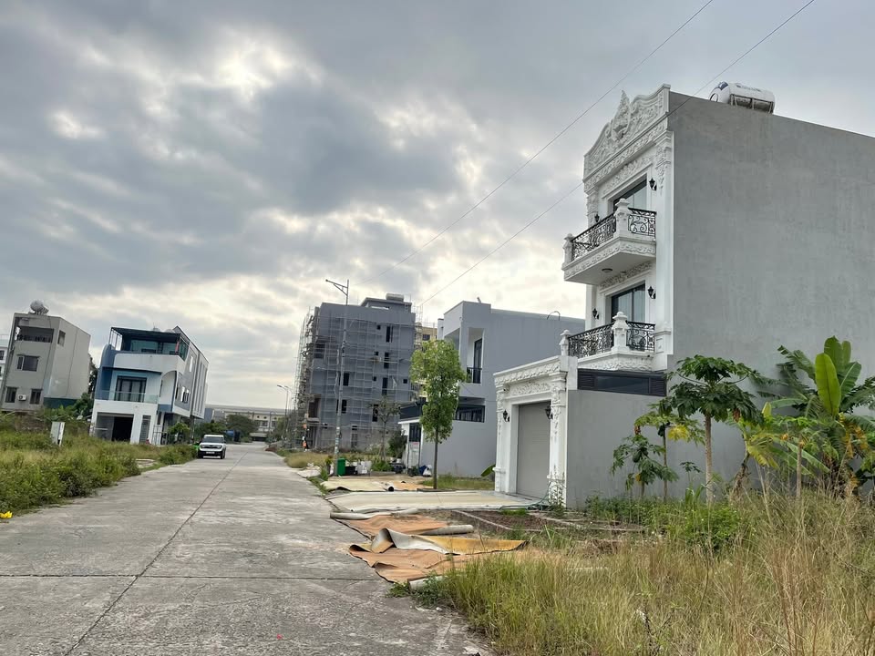 Bán Nhanh Lô Đất Vàng KĐT Hoa Nhàn A, Hạ Long - 100m², Mặt Tiền 5m, Giá Chỉ Từ 1.4 Tỷ