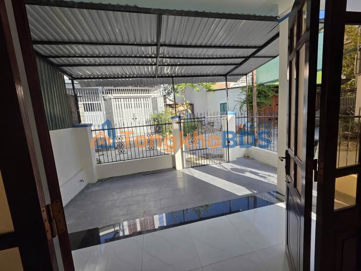 Bán Đất Tặng Nhà 83.7m² Phường Vĩnh Hòa, Nha Trang - Sổ Hồng, Ô Tô