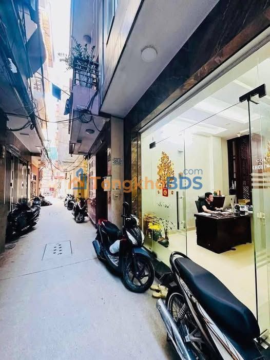 Nhà Phố Trần Duy Hưng 40m² - 5 Tầng Kinh Doanh Đỉnh Cao, Sổ Nở Hậu