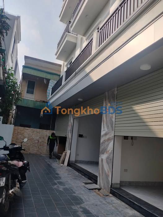 Nhà Đẹp Trần Lãm Hưng Yên - 43m² Hướng Bắc, 3PN, Giá 2 Tỷ