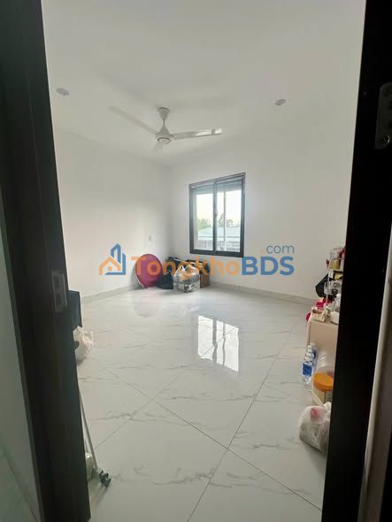 Nhà Phố Sa Đôi, Nam Từ Liêm 98m² - Giá 1.99 Tỷ, Hướng Đông Nam