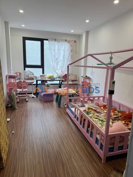 Nhà 30m² Trịnh Văn Bô, Hoài Đức - 5 Tỷ, Sổ Đỏ Vuông Vắn