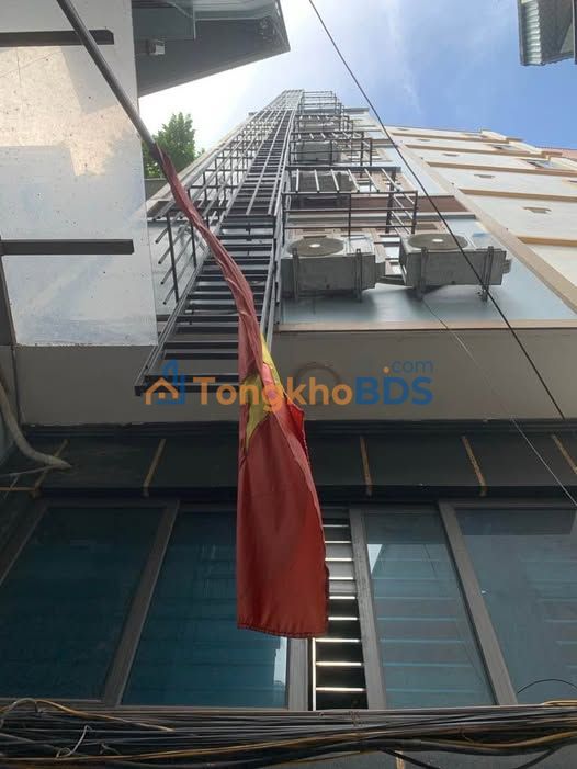 Cho thuê tòa nhà 8 tầng MT Lê Đức Thọ, 14PN full NT, Dòng tiền 70tr/tháng