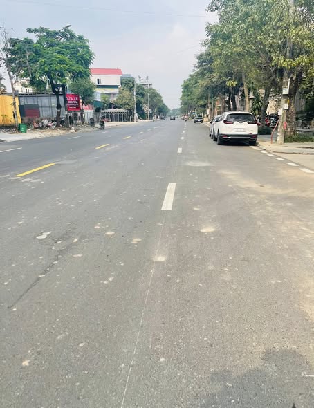 Đất nền 100m² gần SunGroup Quang Minh - Sổ đỏ, ô tô đỗ đất