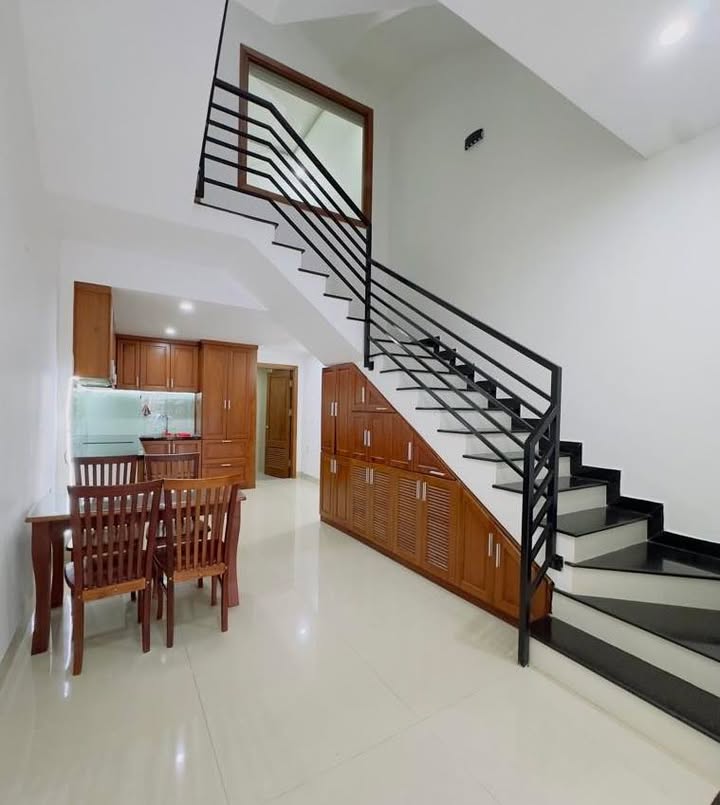 Nhà 3 Tầng Kiệt Đinh Tiên Hoàng - Hải Châu - 58m² - Sổ Hồng Sẵn Sàng